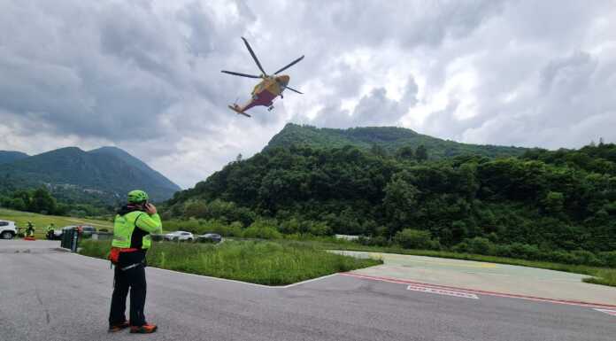 In difficoltà con la bici sulla strada per la Val Biandino, interviene l’elisoccorso