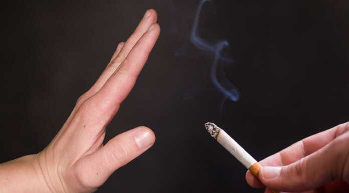 Giornata mondiale senza tabacco, la Lilt Lecco premia le scuole fumo sigaretta pixabay