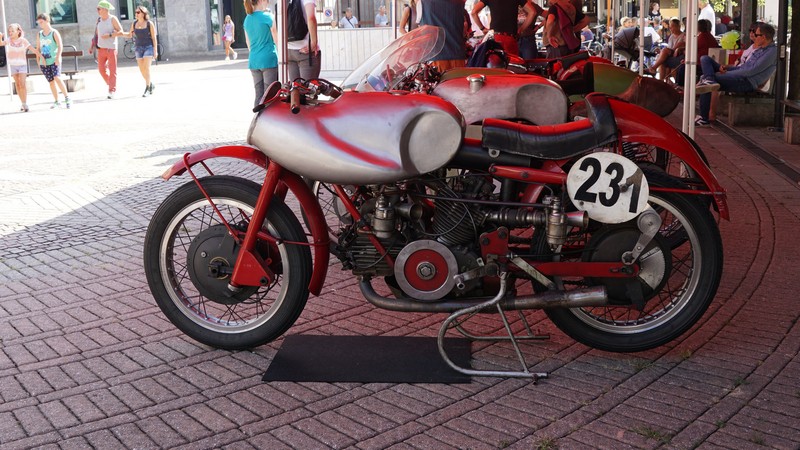 Motoraduno Moto Guzzi Mandello