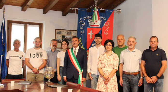 Erve, Valsecchi giura per l’8^ volta: “Ciò che unisce è più importante di ciò che divide”