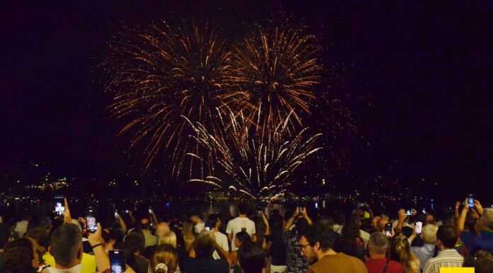 Festa del Lago e della Montagna, in migliaia per ammirare i fuochi d’artificio Festa_del_lago_fuochi_artificio_20240630