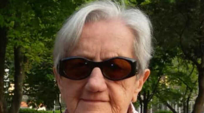 Addio alla maestra Franca Cicolari, per 40 anni ha insegnato a Bellano Franca Cicolari, storica maestra di Bellano morta a 93 anni