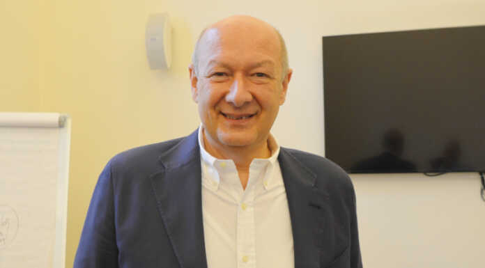 Al via i saldi invernali 2025, Federmoda Lecco: “Siamo fiduciosi” Il presidente Oscar Riva