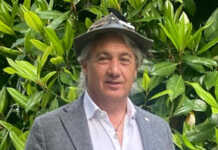 Alpini di Galbiate: taglio del panettone e riconoscimenti per le Penne Nere classe 1955 Roberto Tentori capogruppo alpini galbiate