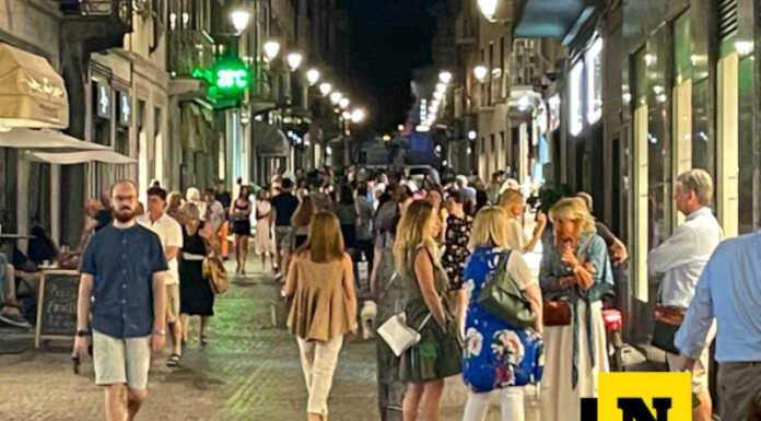 Torna Shopping di Sera Lecco, negozi aperti nei cinque giovedì di luglio Shopping_Sera_Lecco