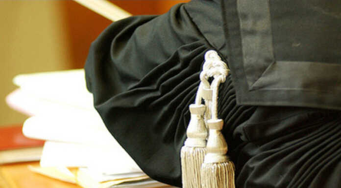 Rischiavano di perdere la casa: “Li abbiamo aiutati grazie alla legge Salva Suicidi” avvocato giudice sentenza tribunale