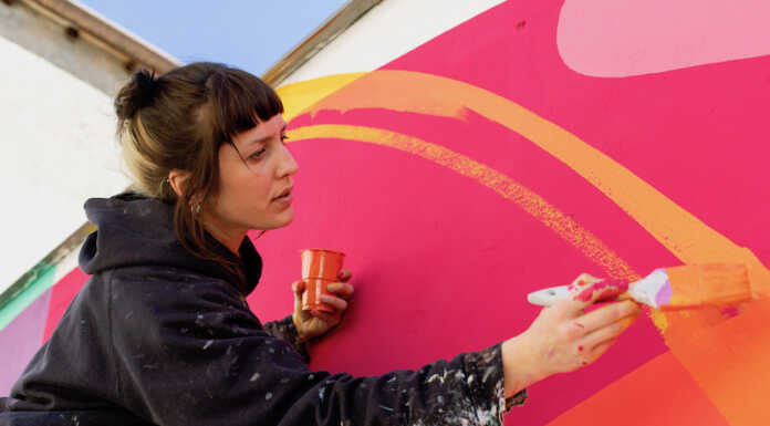 I muri come tele: la street artist Elisa Veronelli si racconta Elisa Veronelli