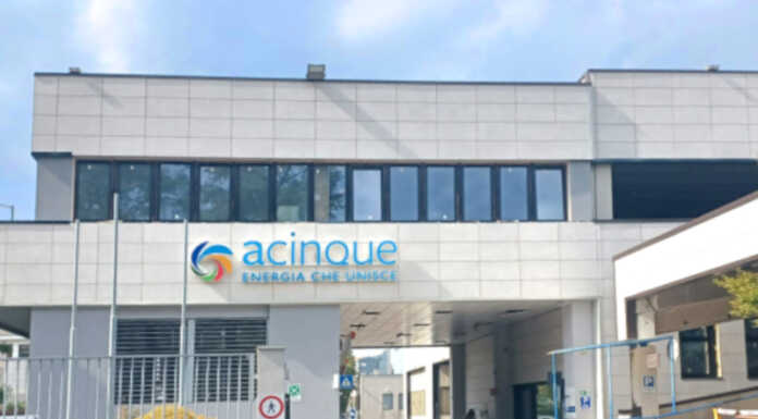 Acinque Energia premiata a Londra per l’eccellenza nelle relazioni con i clienti gruppo acinque
