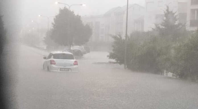 Violento nubifragio colpisce Lecco e provincia: strade trasformate in fiumi A Malgrate è esondato il torrente Molina