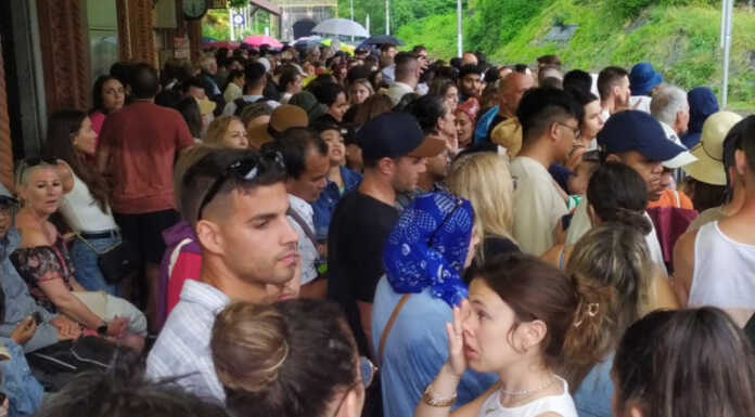 Overtourism sul Lario, Zamperini (FDI): “Varenna è satura. Turismo mordi e fuggi dannoso” overtourism varenna