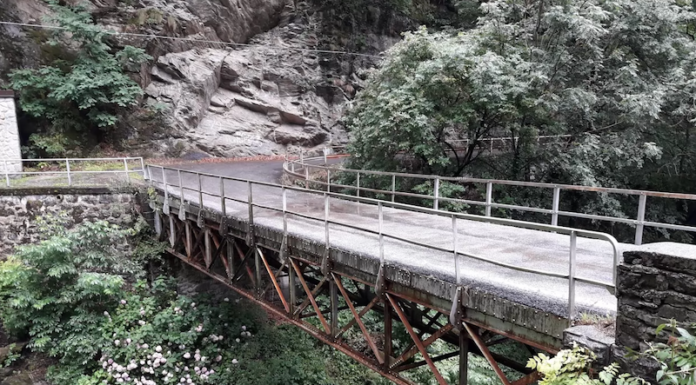Alta Valsassina, frana sul ponte di Avano in Valvarrone, chiusa la provinciale ponte di avano