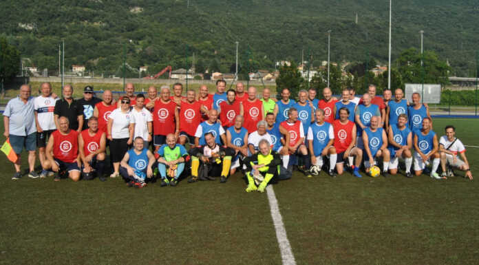 Mezzo secolo di calcio e amicizia: gli “Amici del Venerdì” festeggiano 50 anni Amici del Venerdì 50°