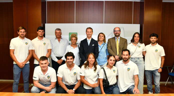 Dopo il successo in Cina, la Canottieri Lecco accolta in Regione