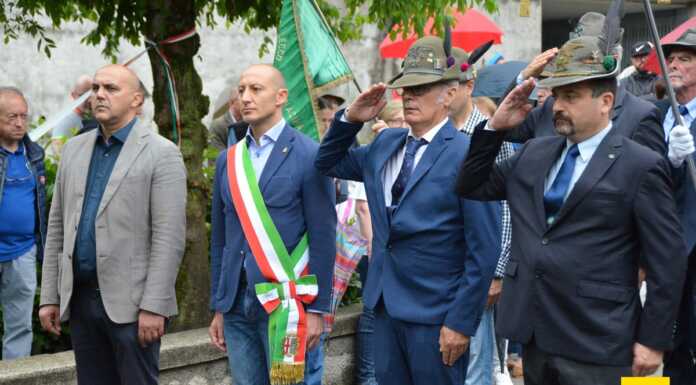 Gli Alpini Pizzo D’Erna festeggiano 70 anni, grande sfilata per le vie di Bonacina lecco_70_anni_gruppo_alpini_bonacina_pizzo_d'erna_20240707