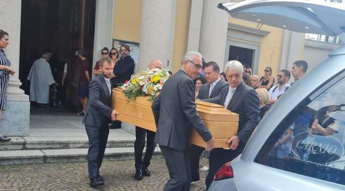 Lomagna. In tantissimi per l’addio a ‘Corry’: “Ricorderemo il tuo sorriso” lomagna-funerali danilo corry cremona-2024