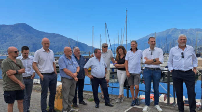 A Gera Lario la prima multistazione di ricarica su pontile pubblico del Lago di Como Colonnina ricarica barche elettriche gera lario