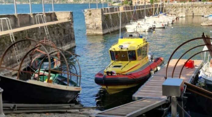 Malore sul pontile a Bellano, intervento dei soccorsi Idroambulanza Opsa a Bellano