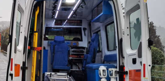 Incidente in corso Europa a Calolziocorte, coinvolte 9 persone Ambulanza