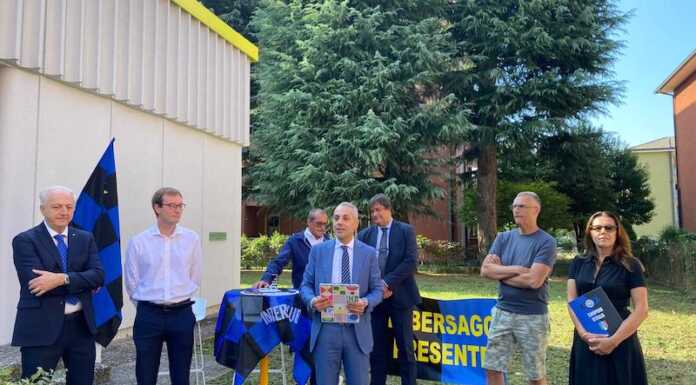 Merate. Poste presenta la cartella filatelica dedicata all’Inter