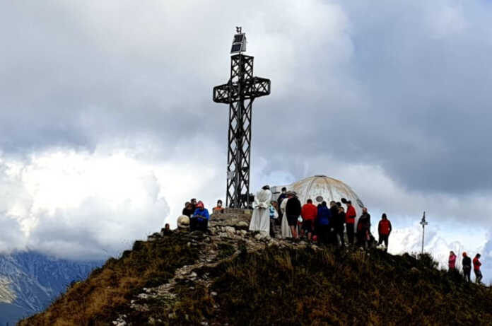 Messa Monte Due Mani Cai Ballabio