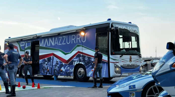 “E… state con noi”, la campagna della Polizia di Stato fa tappa a Colico Polizia di stato a Colico