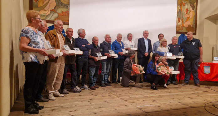 Grande serata per i 60 anni del rifugio SEV di Valmadrera Sev Valmadrera 60 anni rifugio