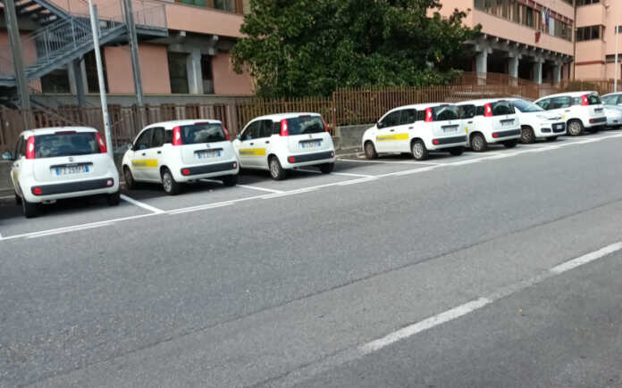 auto poste sosta parini lecco