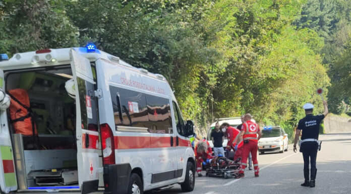 Incidente lungo via Valsassina, ciclista finisce all’ospedale Laorca Pomedo soccorsi sul luogo dell'incidente