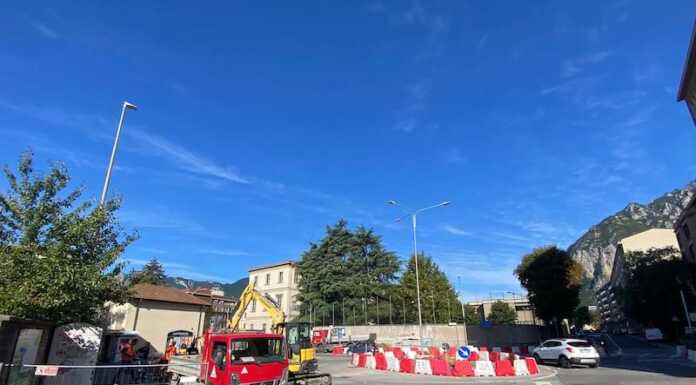 Rotonde definitive in centro, iniziati i lavori in via Digione rotonda via digione-lavori