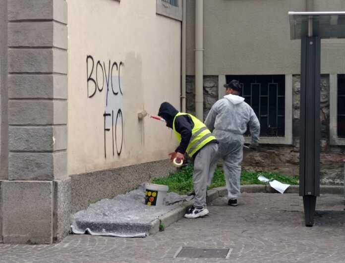 rimozione scritte fiocchi