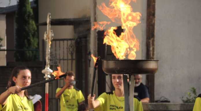 Con l’accensione della fiaccola prende il via la Festa rionale di Maggianico festa rionale maggianico 2024