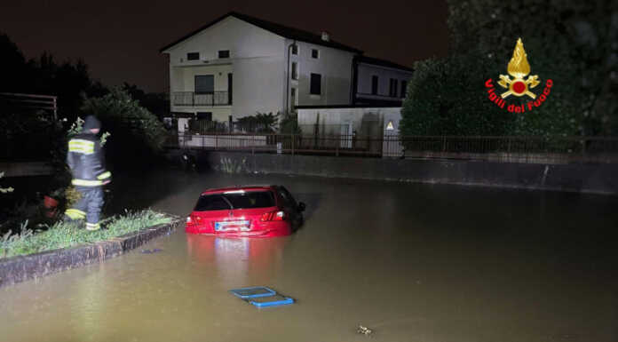Maltempo, oltre 300 mila euro alla Provincia di Lecco per i danni da eventi calamitosi Maltempo Vigili del Fuoco Molteno