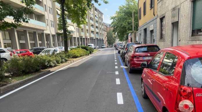 La ‘rivoluzione’ della sosta in centro città: i posti gialli diventano blu stalli blu via marco d'oggiono