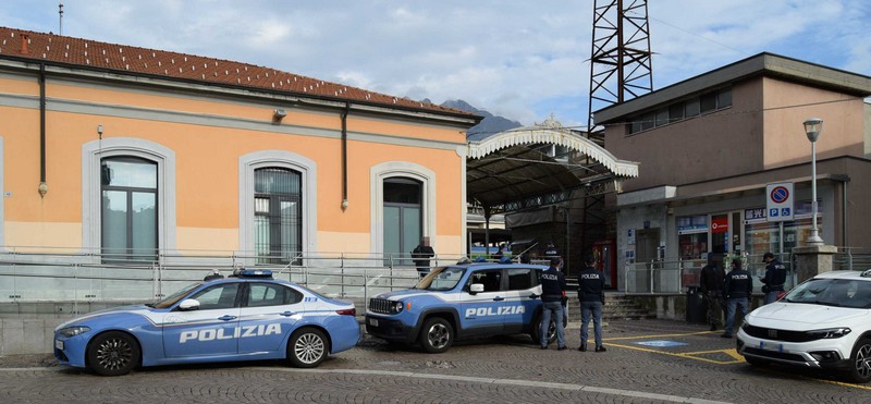 Controlli straordinari Polizia Stato Lecco