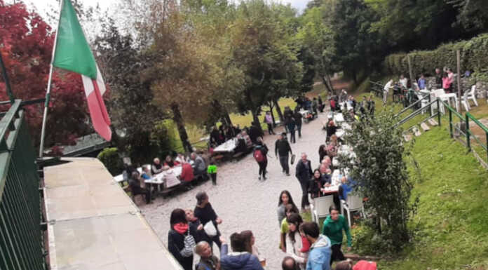 Alpini di Acquate, in tanti a Cavagiozzo per la tradizionale castagnata Castagnata a Cavagiozzo Lecco 2024
