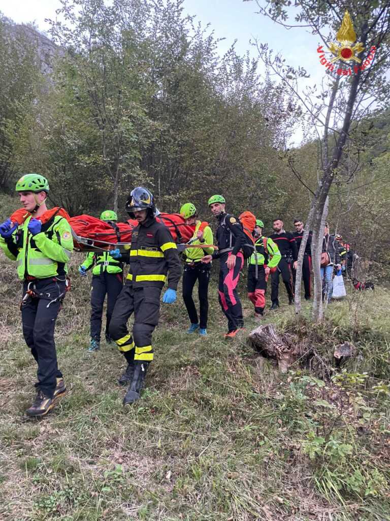 vigili del fuoco soccorso alpino valmadrera 2024