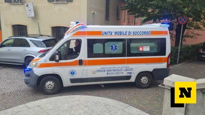 ambulanza malore lecco