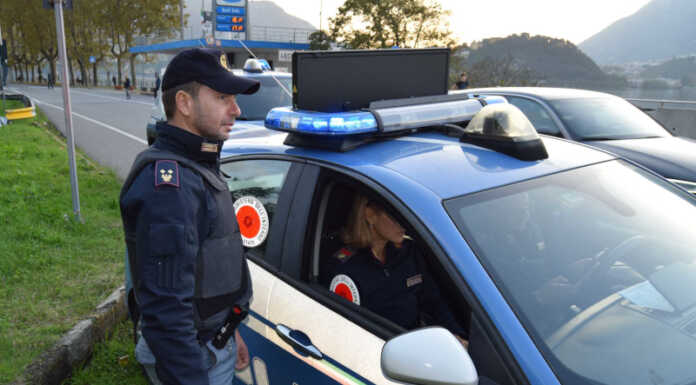 Guida in stato di ebbrezza, quattro patenti ritirate e due automobilisti denunciati polizia