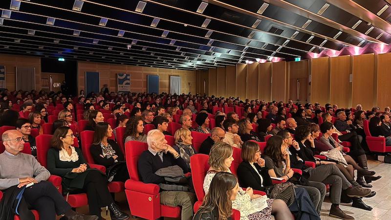 Spettacolo emozionante sabato sera presso l'Auditorium della Camera di Commercio. In scena l'Orchestra Invisibile