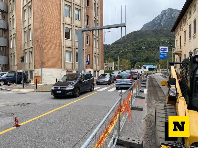 lecco-cantiere teleriscaldamento-via leonardo da vinci