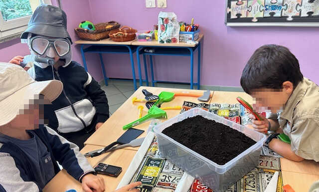 Gli alunni della scuola di Malnago in viaggio nel tempo: un giorno da archeologi e paleontologi scuola malnago esploratori