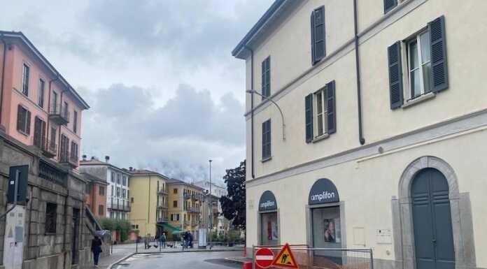 Lavori in lungolago, il tratto già chiuso di via Nava non riapre fino a fine anno via pietro nava