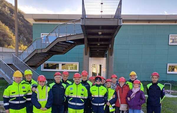 Il Gruppo di Protezione civile di Rogeno in visita al termovalorizzatore Silea Protezione Civile Rogeno vista termovalorizzatore Silea