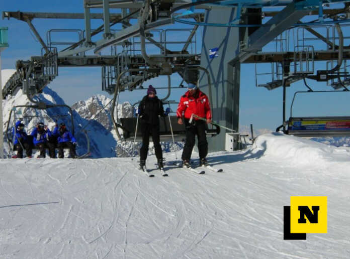 Bobbio Seggiovia Sci Sciare Neve Inverno