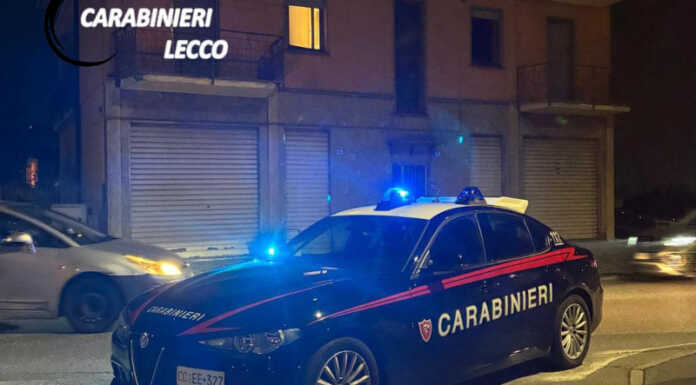 Calolzio, controlli dei Carabinieri nelle case popolari di via Di Vittorio