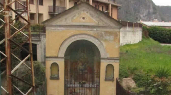 Acquate. Cappelletta votiva di via Canto, la manutenzione grazie a un privato Cappelletta via Canto Acquate