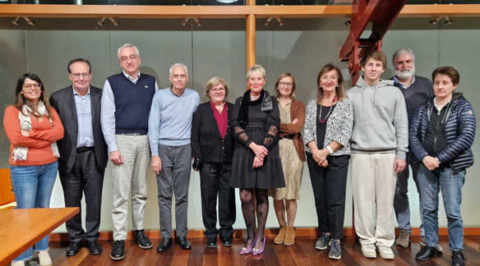 Valmadrera ringrazia Graziella Butti in pensione dopo oltre 40 anni in Comune Graziella Butti Valmadrera Pensione