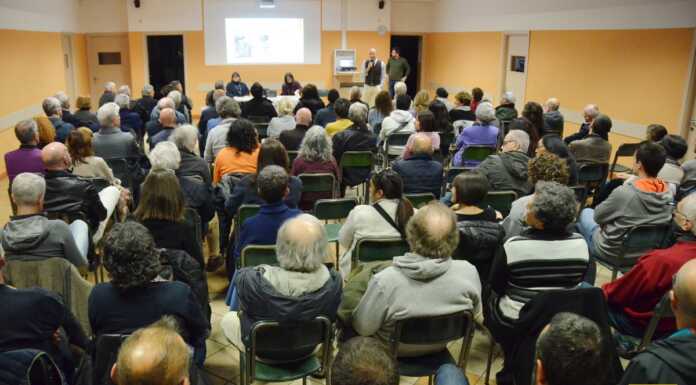 Risse, schiamazzi, sporcizia: i residenti di viale Turati chiedono più sicurezza Incontro_amministrazione_viale_turati_lecco_20241118
