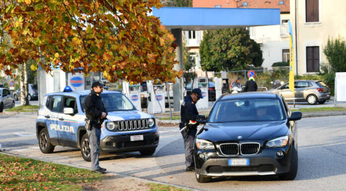 Polizia di Stato: controlli straordinari in centro Lecco, stazione e sul lungolago