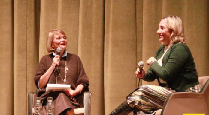 Merate, con Ora Basta l’economista Rinaldi parla di gender gap. E il pubblico maschile latita